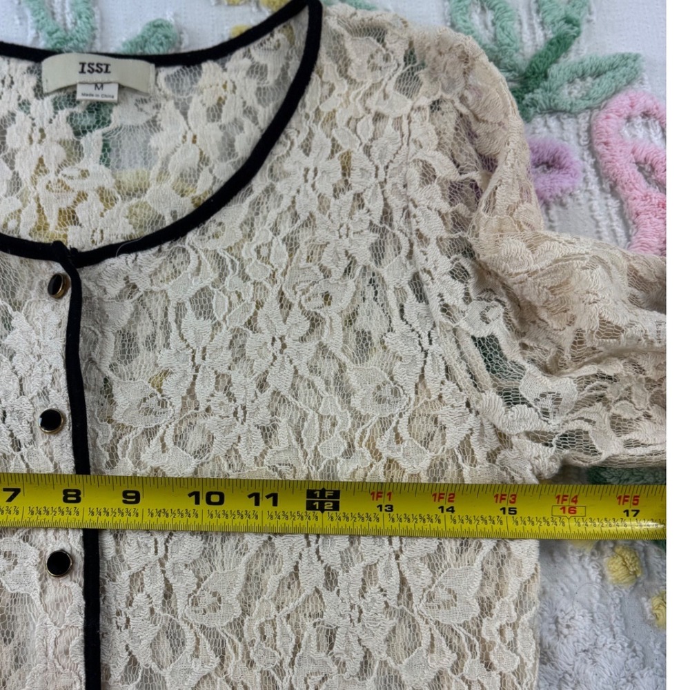 ISSI Cream Lace Black Trim Button Front Cardigan Sweater Women's‎ M - Picture 5 of 11